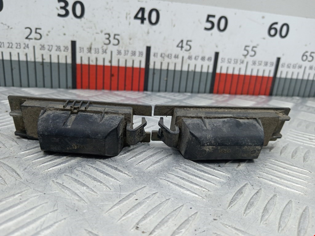 Фонарь подсветки номера OPEL Zafira B 2005-2012