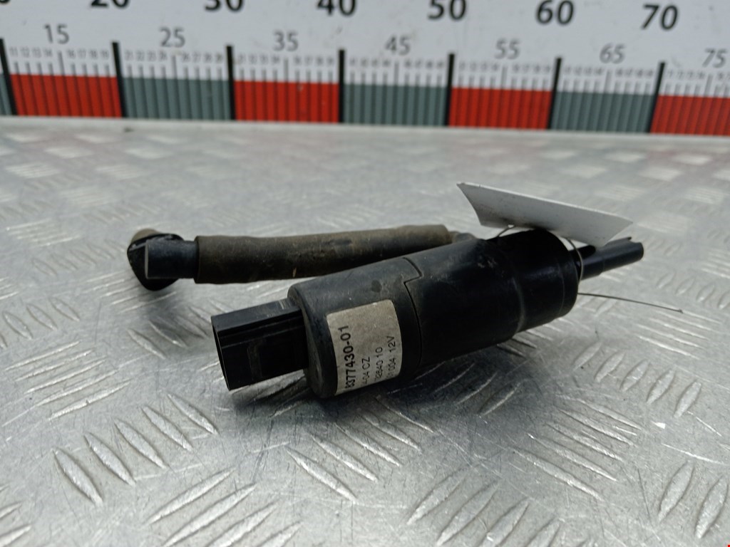 Насос (моторчик) омывателя BMW 7-Series (E65/E66) (2001-2008)