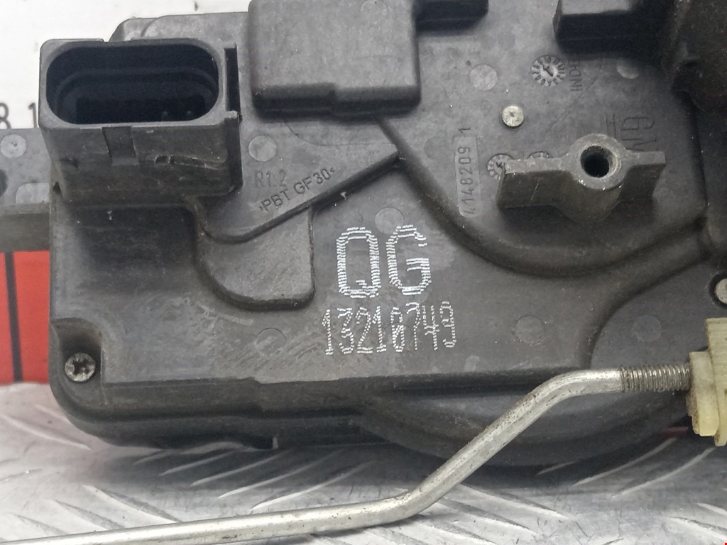 Замок двери передней правой OPEL Astra H/Family 2004-2015