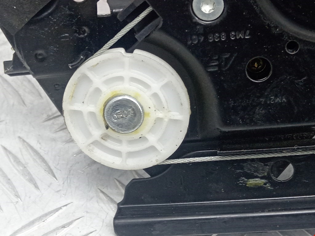 Стеклоподъемник задний левый SEAT Alhambra 1996-2010