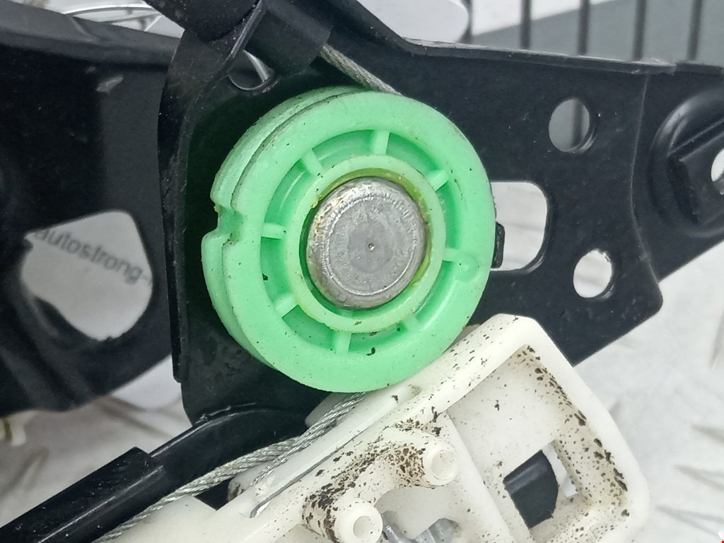 Стеклоподъемник задний левый SEAT Alhambra 1996-2010