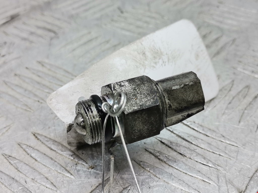 Датчик включения заднего хода (лягушка) Ford Mondeo 4 (2006-2014)