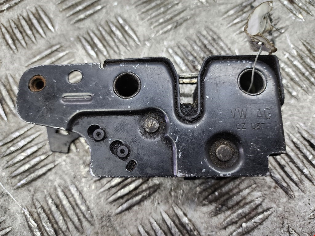 Замок капота SKODA Octavia A5 1Z- 2004-2013