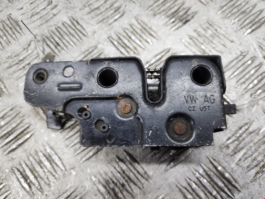 Замок капота SKODA Octavia A5 1Z- 2004-2013