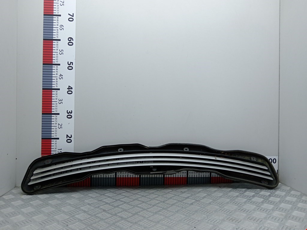 Решетка в капот MERCEDES-BENZ E-Class W210, S210 1995-2002