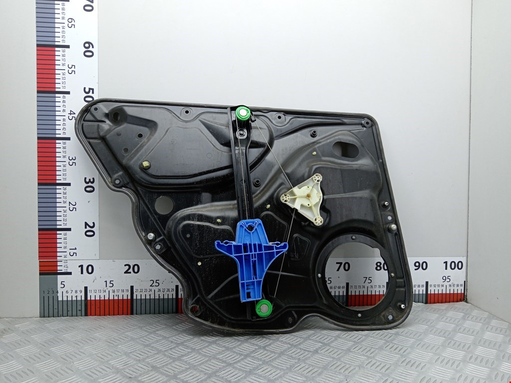 Стеклоподъемник задний правый VOLKSWAGEN Passat B6 2005-2011