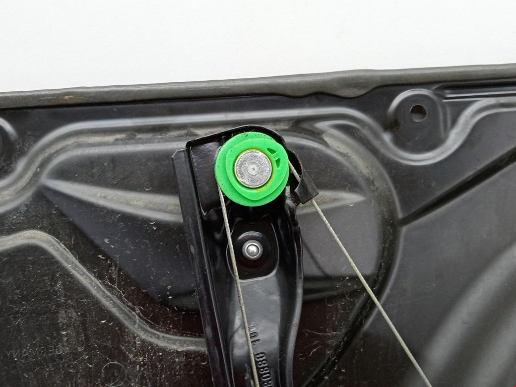 Стеклоподъемник задний правый VOLKSWAGEN Passat B6 2005-2011