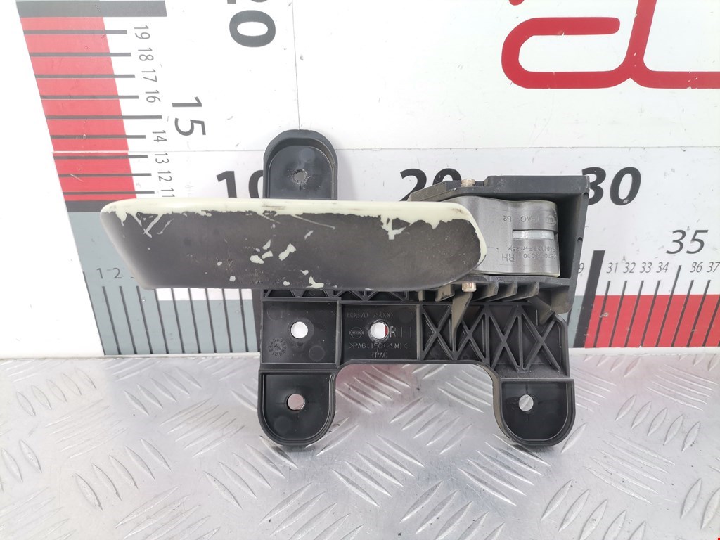 Ручка дверная передняя внутренняя правая NISSAN Armada 2003-2016