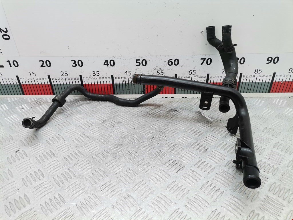 Патрубок VOLKSWAGEN Passat B6 2005-2011