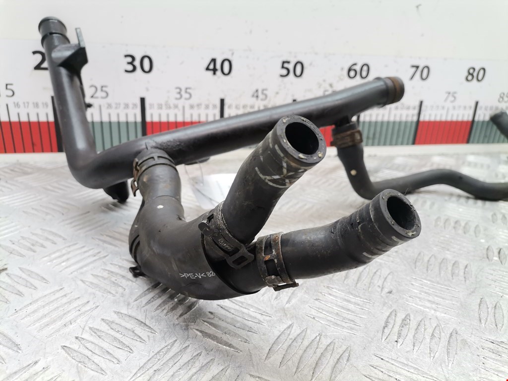 Патрубок VOLKSWAGEN Passat B6 2005-2011