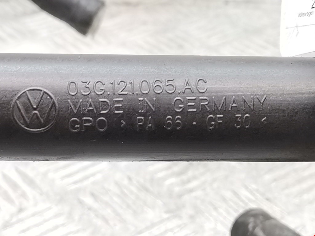 Патрубок VOLKSWAGEN Passat B6 2005-2011