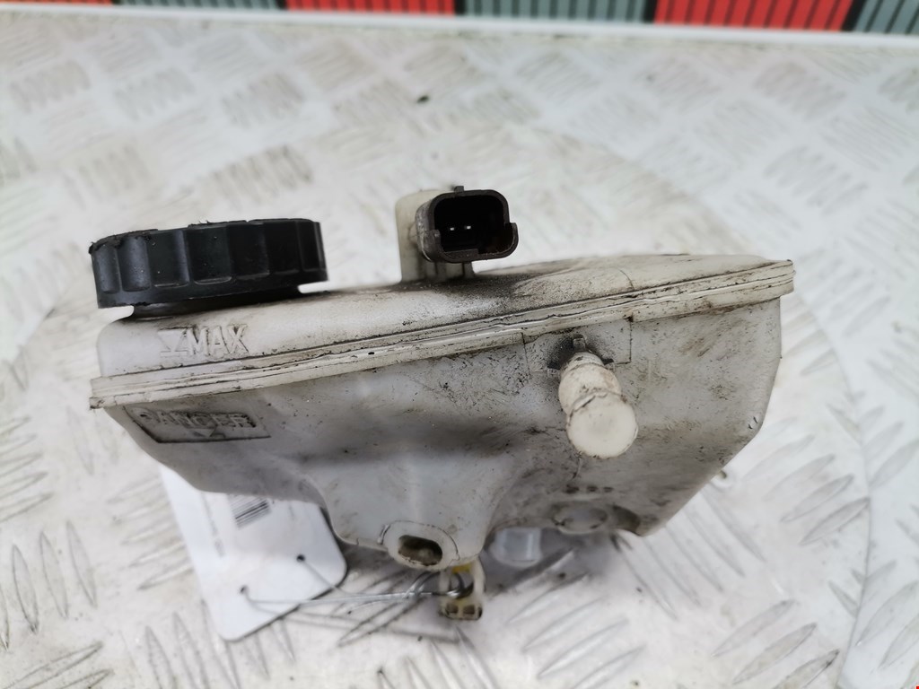 Бачок главного тормозного цилиндра CITROEN Jumpy 1994-2006