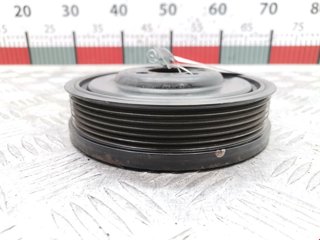 Шестерня коленвала (шкив) VOLKSWAGEN Passat B6 2005-2011