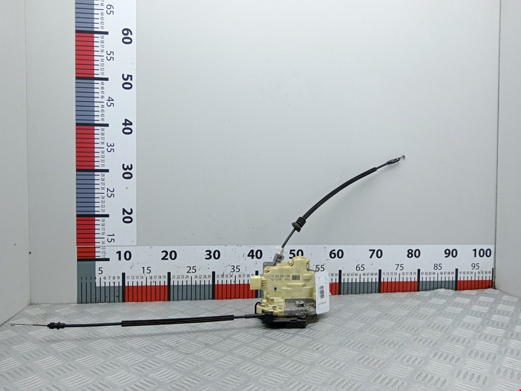 Замок двери задней левой Volkswagen Passat 6 (2005-2010)