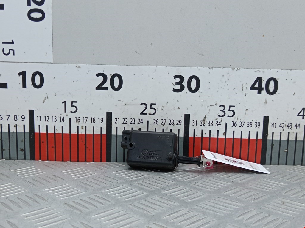 Сервопривод (электропривод моторчик привода) замка двери Fiat Ulysse 2 (179) (2002-2010)