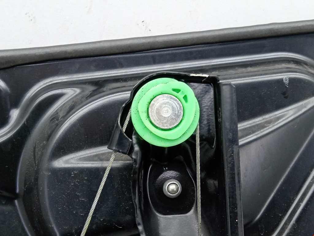 Стеклоподъемник задний левый VOLKSWAGEN Passat B6 2005-2011