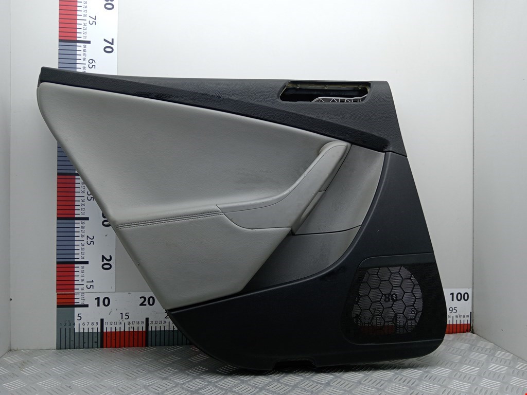 Обшивка (карта) двери задней левой Volkswagen Passat 6 (2005-2010)