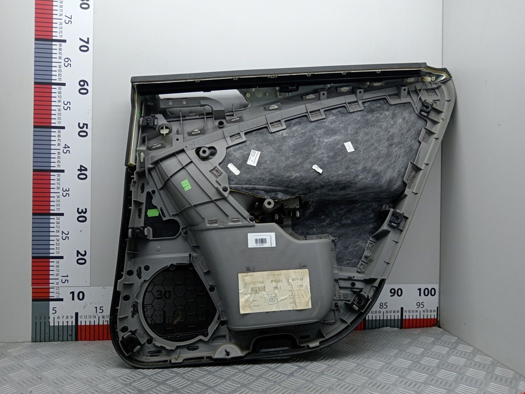 Обшивка двери задняя левая VOLKSWAGEN Passat B6 2005-2011