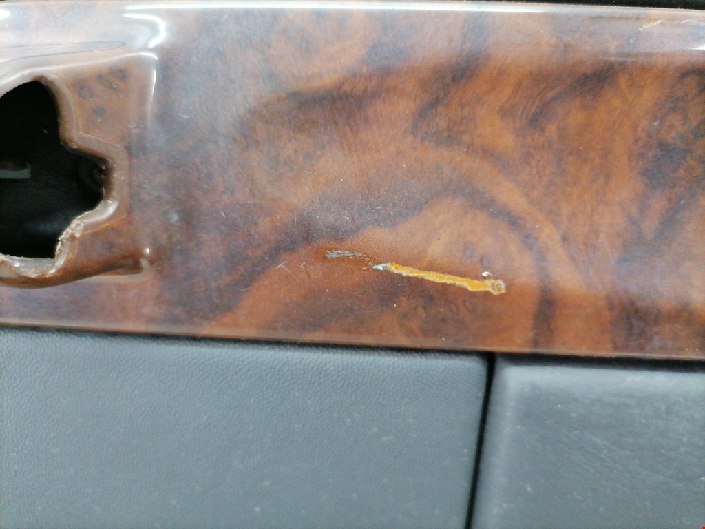 Обшивка двери передняя правая LINCOLN Town Car III 1997-2011