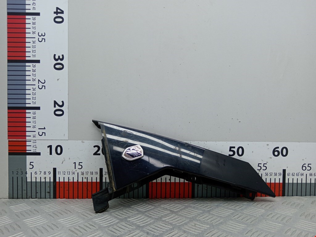 Накладка декоративная (молдинг) двери задней правой Ford Mondeo 4 (2006-2014)