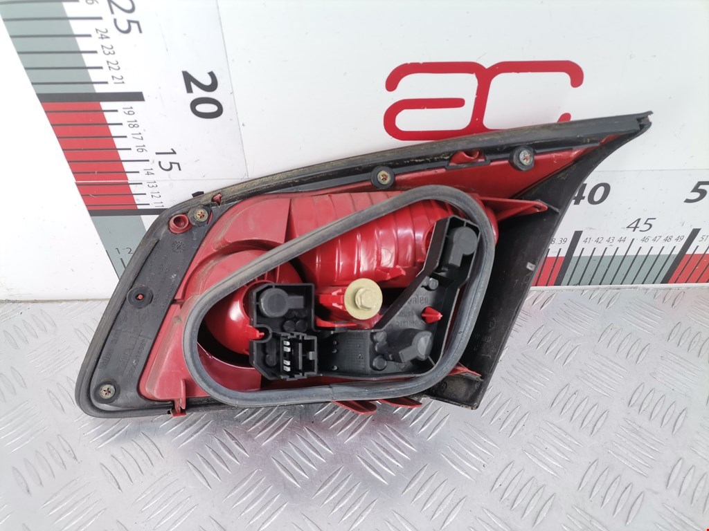 Фонарь задний внутренний левый RENAULT Vel Satis 2002-2009