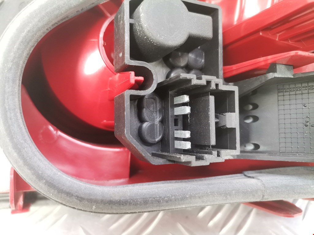 Фонарь задний внутренний левый RENAULT Vel Satis 2002-2009