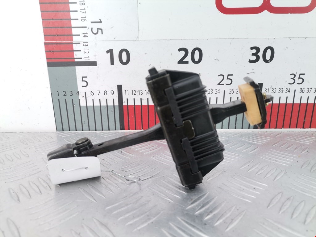 Ограничитель открывания двери LAND ROVER Range Rover 2002-2012