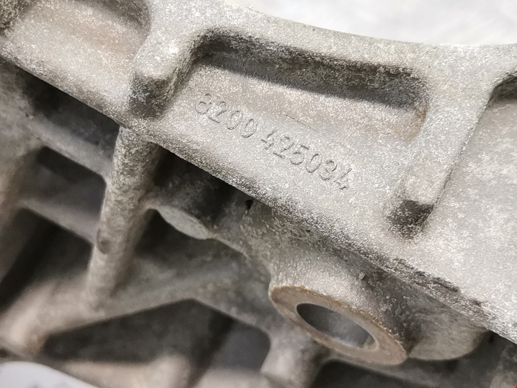 Кронштейн генератора RENAULT Megane II 2002-2009