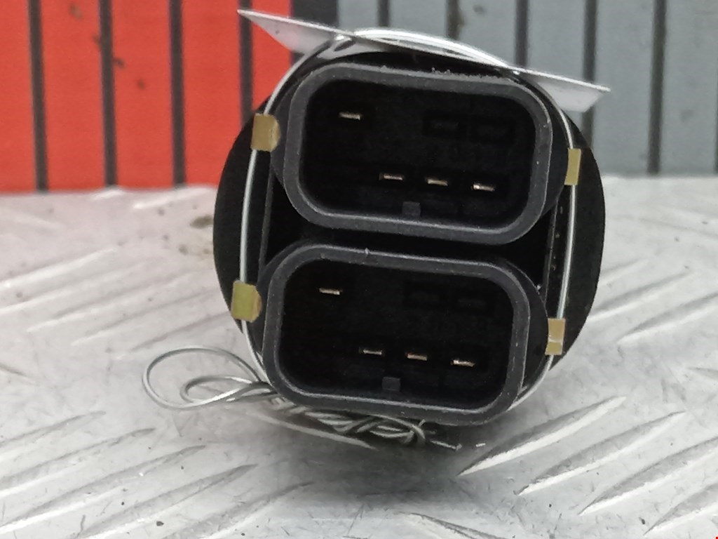 Блок управления стеклоподъемниками FORD Fusion 2002-2012