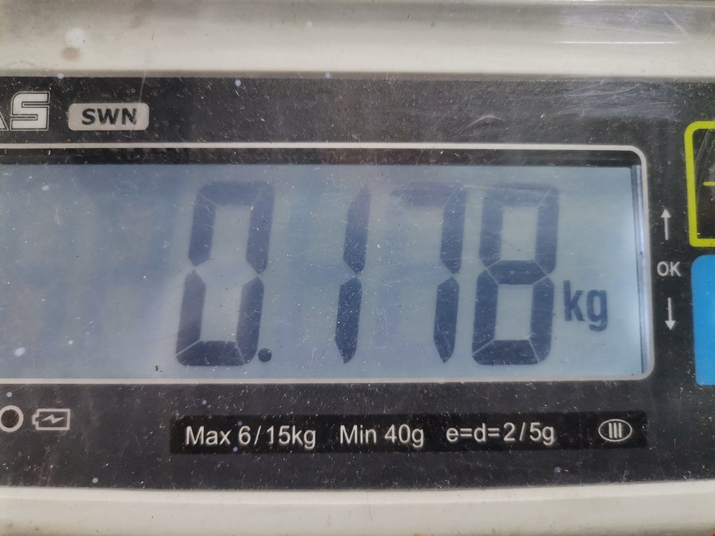 Решетка в бампер VOLKSWAGEN Golf VI 2009-2012