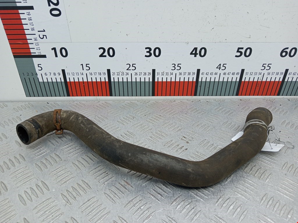 Патрубок системы охлаждения Peugeot 307 (2001-2008)