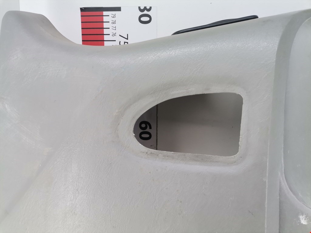 Обшивка двери передняя правая RENAULT Trafic II 2001-2014