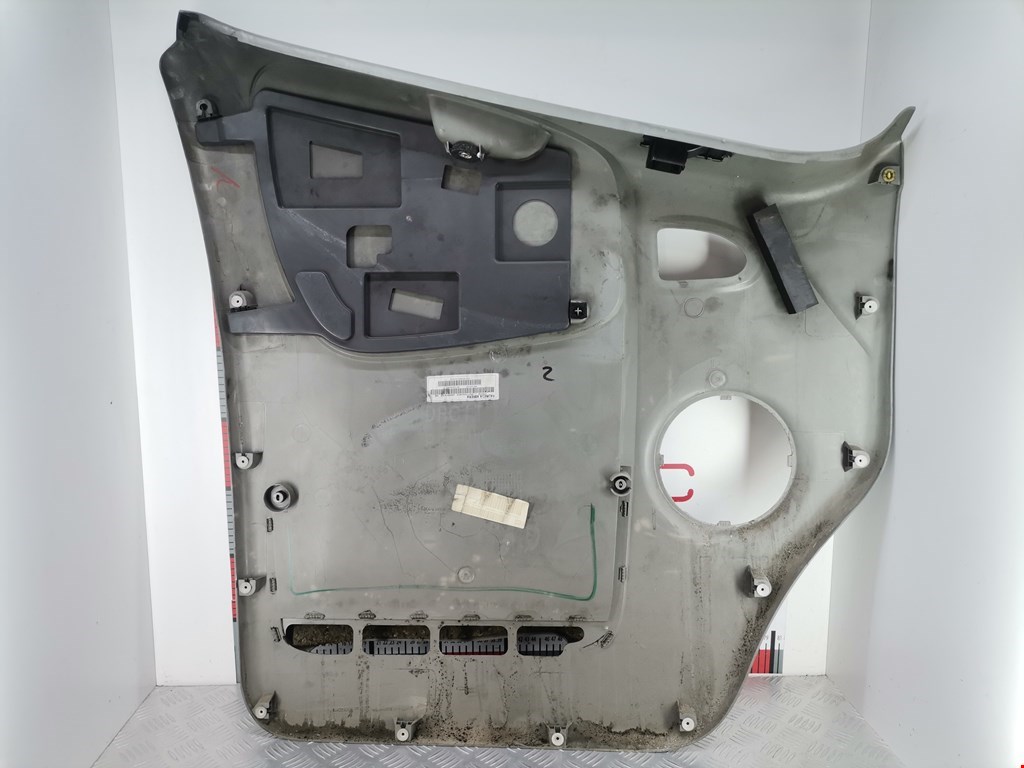 Обшивка двери передняя правая RENAULT Trafic II 2001-2014