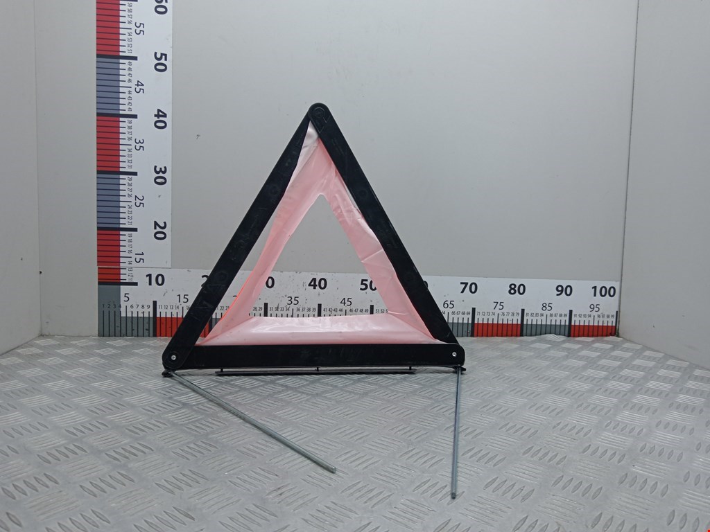 Знак аварийной остановки VOLKSWAGEN Passat B6 2005-2011