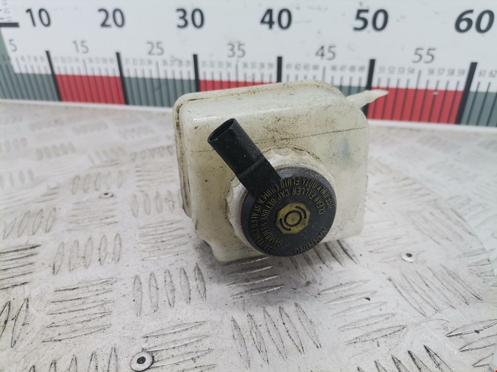 Бачок главного тормозного цилиндра BMW 5er 5 серия F10/F11/F07 2009-2017