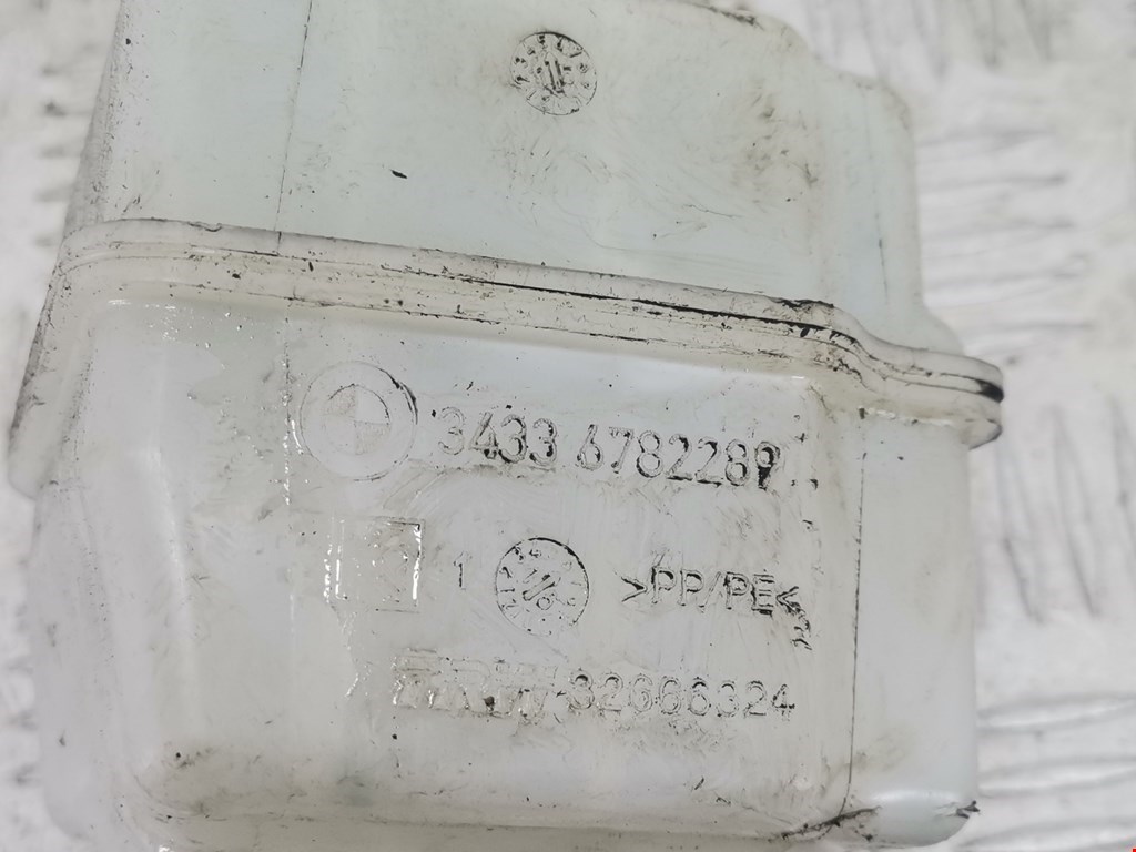 Бачок главного тормозного цилиндра BMW 5er 5 серия F10/F11/F07 2009-2017