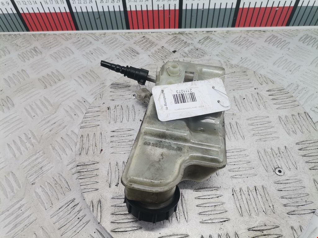 Бачок тормозной жидкости Ford Focus 2 (2004-2011)