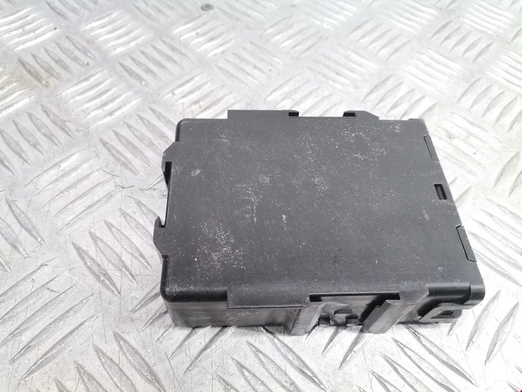 Блок управления АКПП TOYOTA Prius III XW30 2009-2015