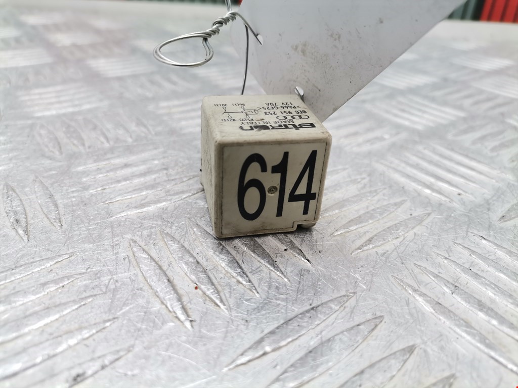 Реле AUDI A6 C6 2004-2010