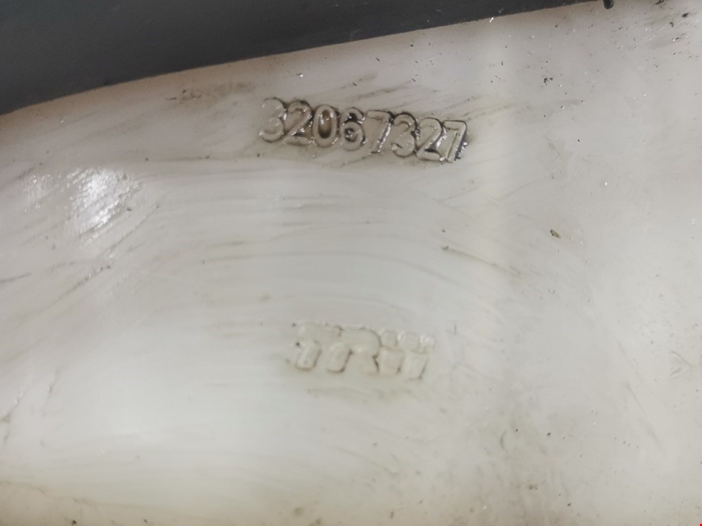 Бачок главного тормозного цилиндра CHRYSLER 300 C 2004-2010