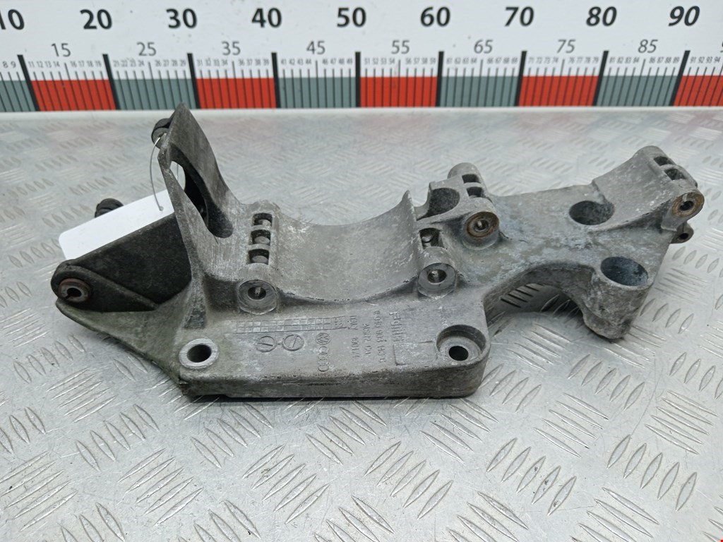 Кронштейн генератора SEAT Alhambra 1996-2010