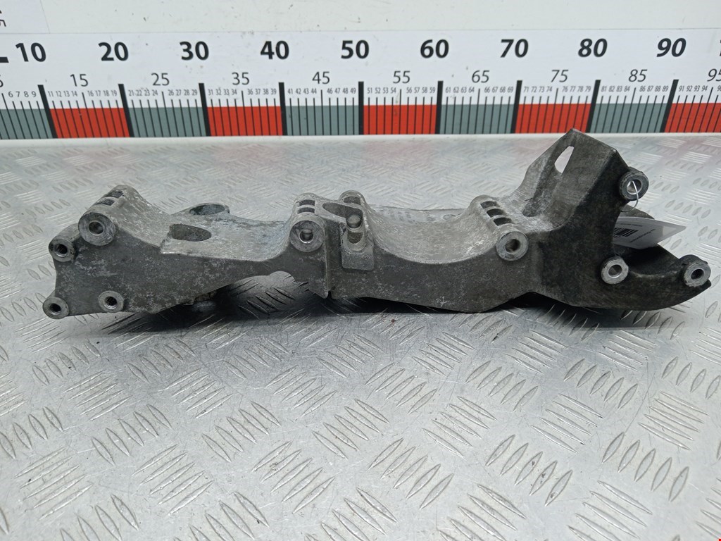 Кронштейн генератора SEAT Alhambra 1996-2010