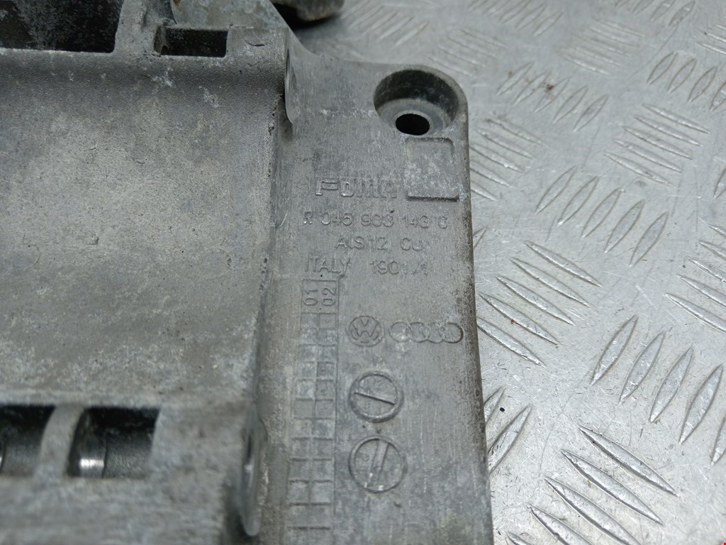 Кронштейн генератора SEAT Alhambra 1996-2010