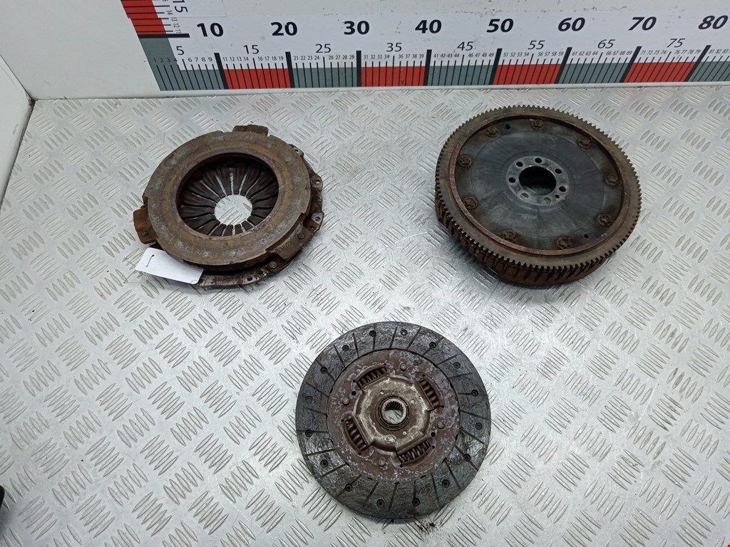 Маховик (демпфер сцепления) RENAULT Megane II 2002-2009