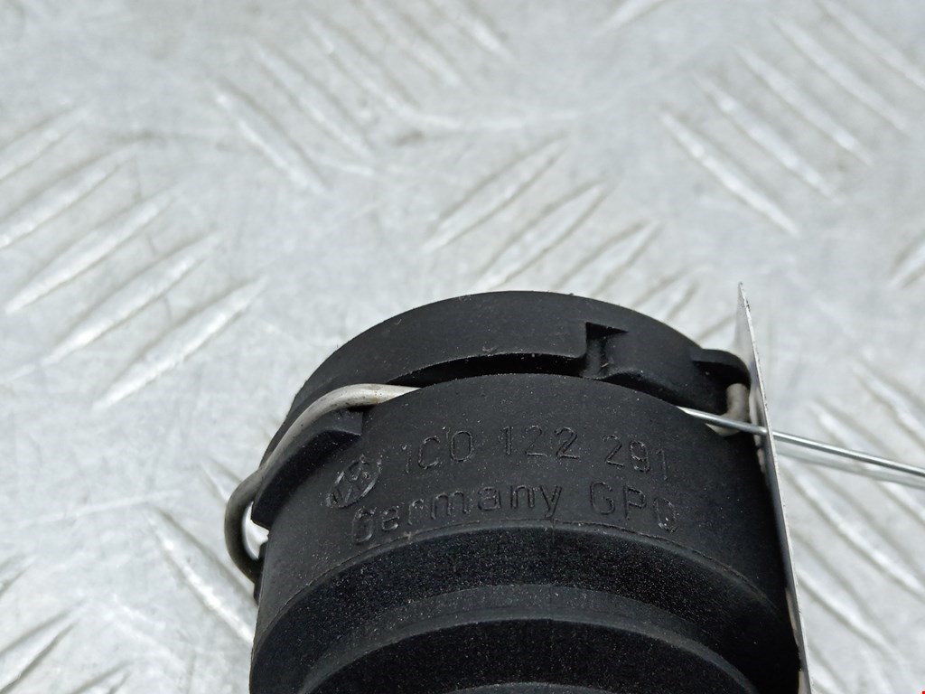 Тройник системы охлаждения SEAT Alhambra 1996-2010