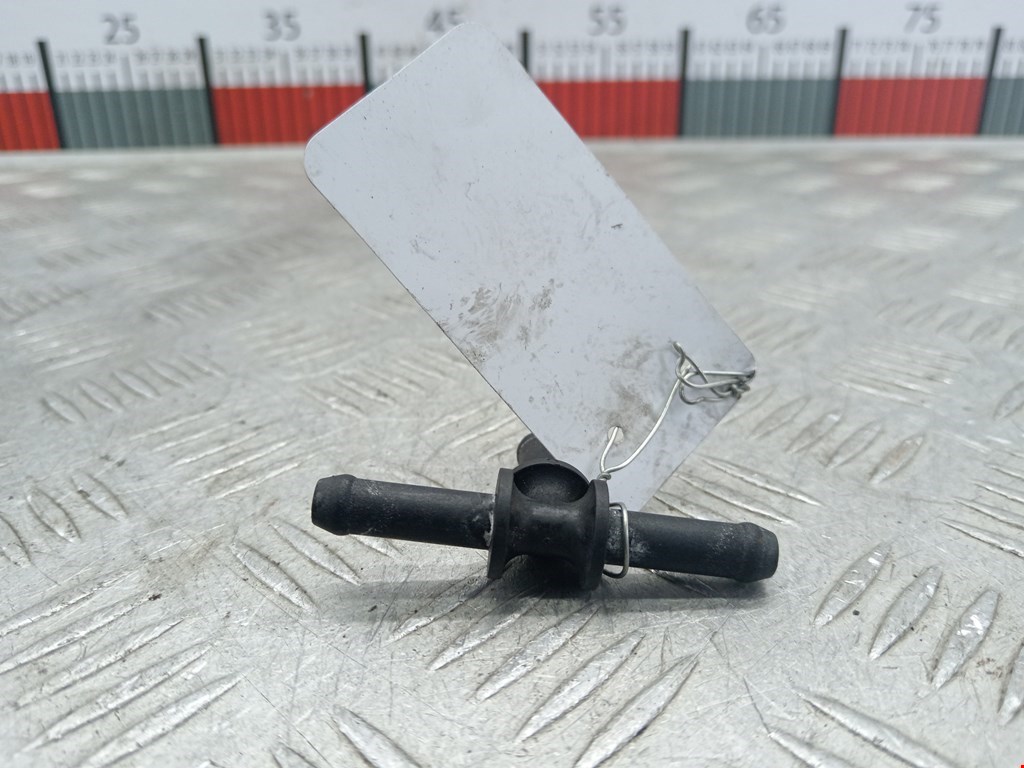 Тройник системы охлаждения SEAT Alhambra 1996-2010