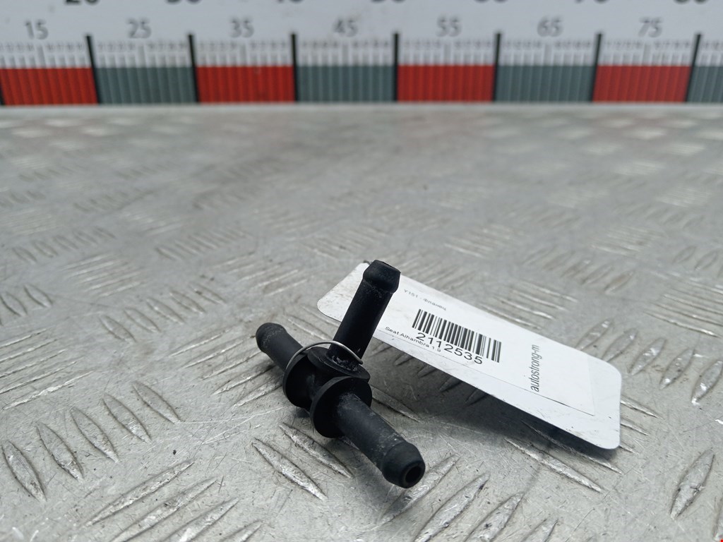 Тройник системы охлаждения SEAT Alhambra 1996-2010