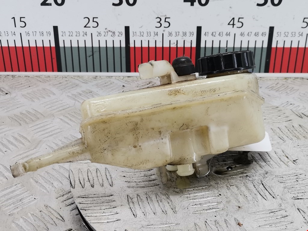 Бачок главного тормозного цилиндра SEAT Toledo 1991-1999