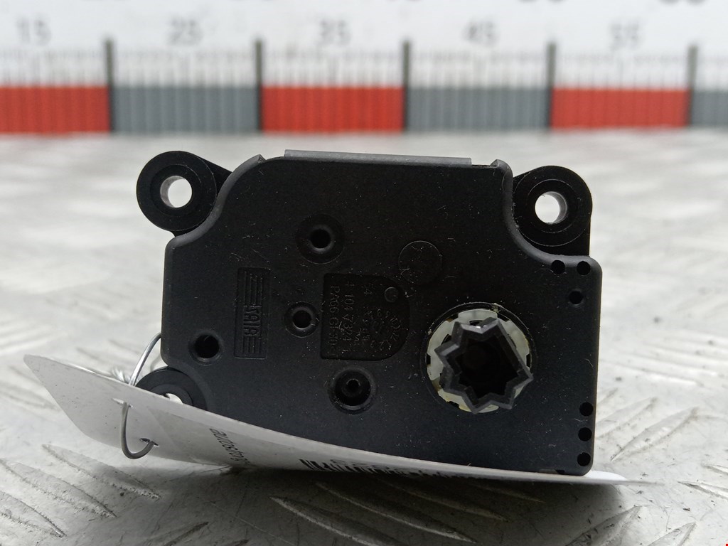 Моторчик заслонки печки FORD Mondeo IV 2007-2015