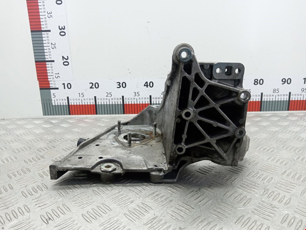 Кронштейн ТНВД OPEL Astra H/Family 2004-2015